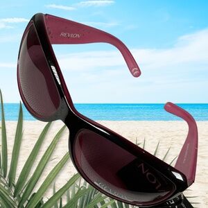 Revlon Run 19 Women’s Sunglasses 100% UVA/UVB Protection